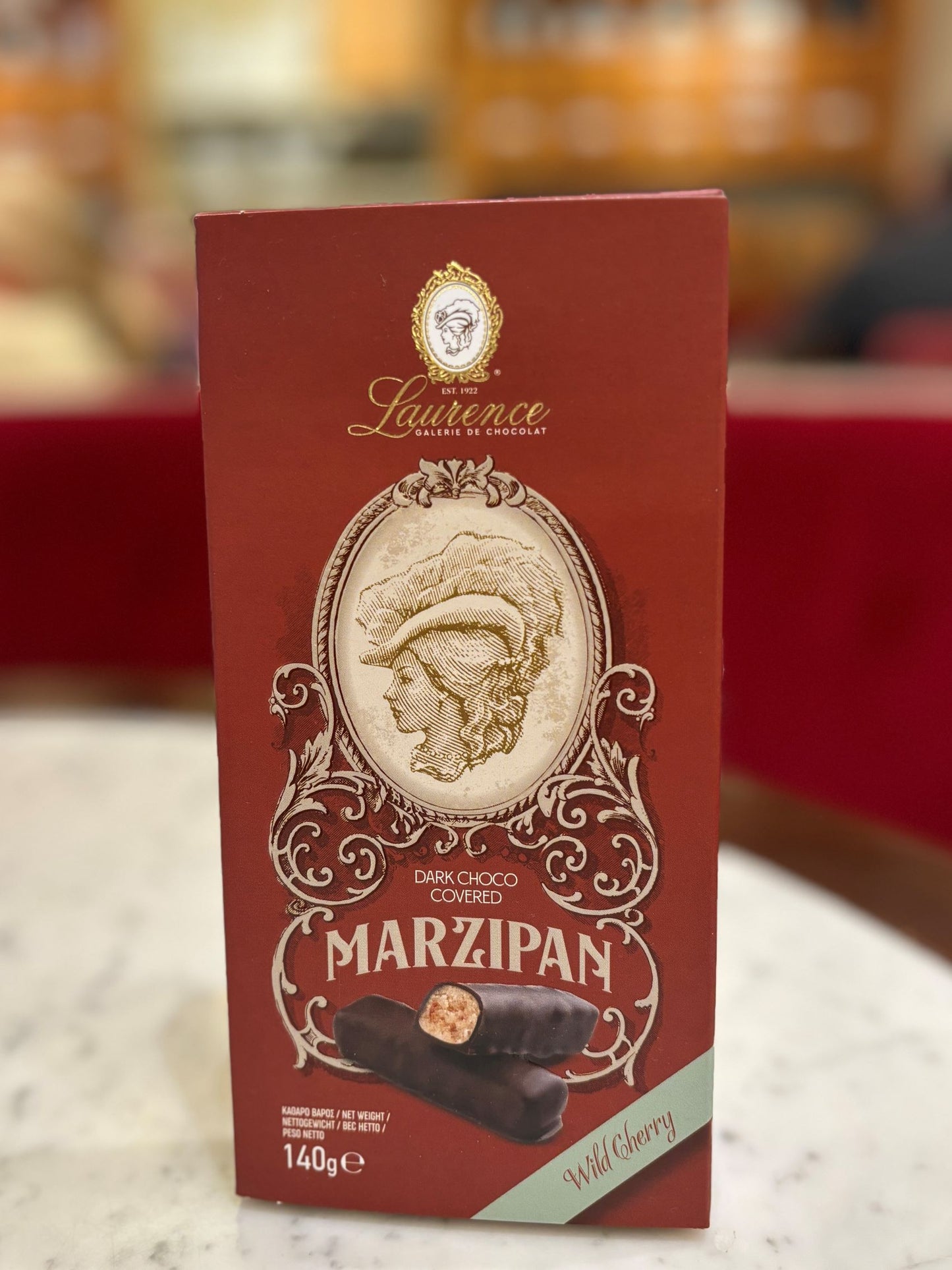Laurence Zartbitterschokolade mit Marzipan & Wildkirsche 140g